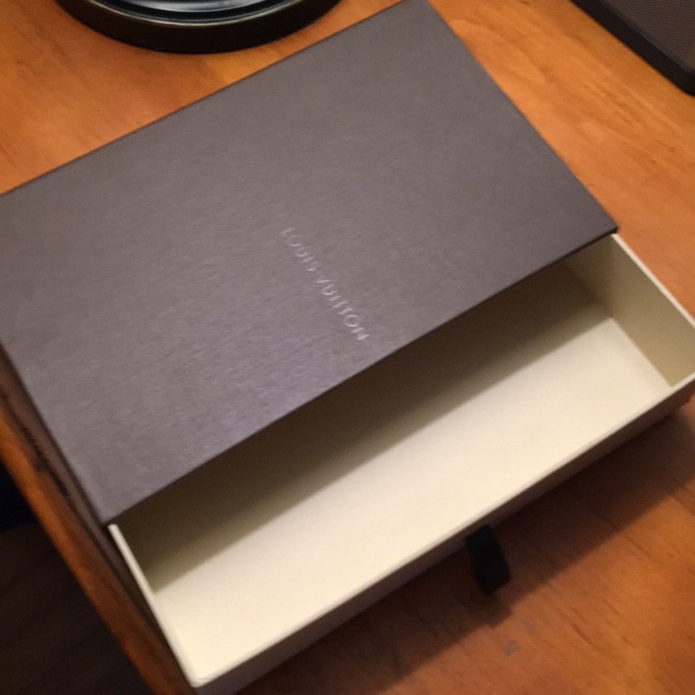 Louis Vuitton Box/Dust Bag